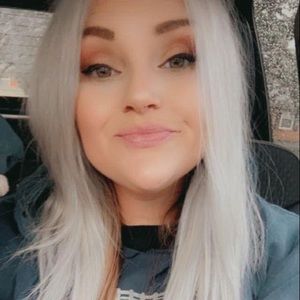 Meet your Posher, Jade